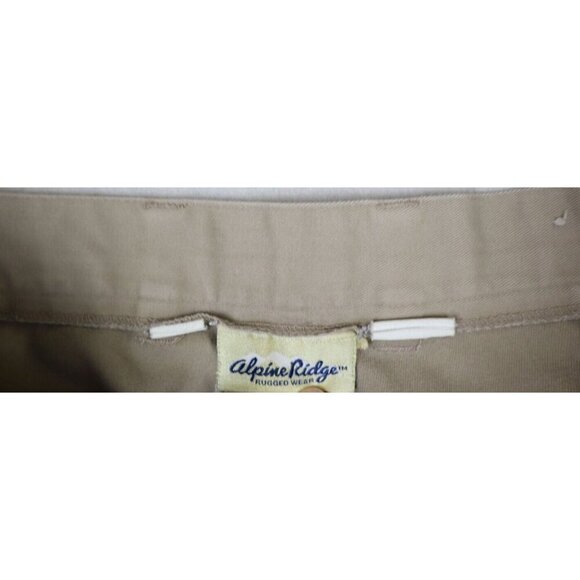 ALPINE RIDGE MEN'S BEIGE PLEATED FRONT KHAKI CARGO SHORTS SIZE 36 - 8.5" INSEAM - Picture 9 of 16